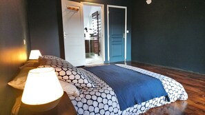 4 Schlafzimmer, Bügeleisen/Bügelbrett, Reisekinderbett, kostenloses WLAN