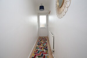 Interior - Central High Wycombe with parking (High Wycombe)