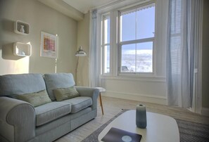 Interior - Seaspray (Hastings)