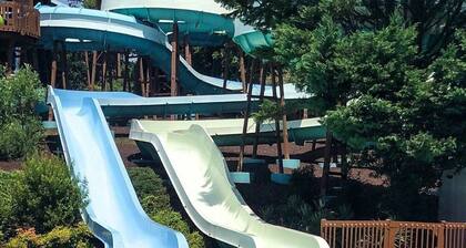 Cottage - Williamsburg Pet-Friendly Getaway – Heated Pool, Free Game Room