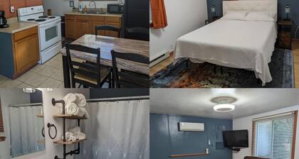 Cottage - Williamsburg Pet-Friendly Getaway – Heated Pool, Free Game Room, Near Parks