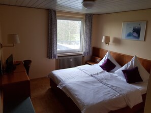 Standard Double Room, Private Bathroom | Room amenity