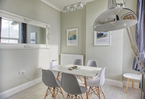 Appartement | Restauration dans la chambre