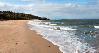 Pieni arkkitehti, Gullane - Romanttinen yhden hengen mökki Gullanen rannikkokylässä