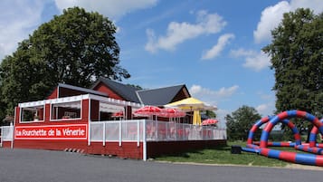 Children's play area - outdoor