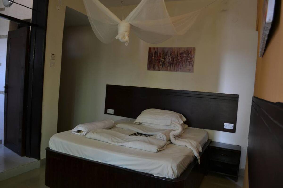 Desk, blackout curtains, iron/ironing board, free WiFi