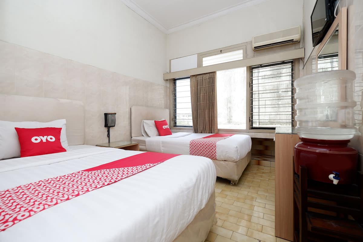 Deluxe-Zweibettzimmer | 1 Schlafzimmer, Schreibtisch, kostenloses WLAN, Bettwäsche
