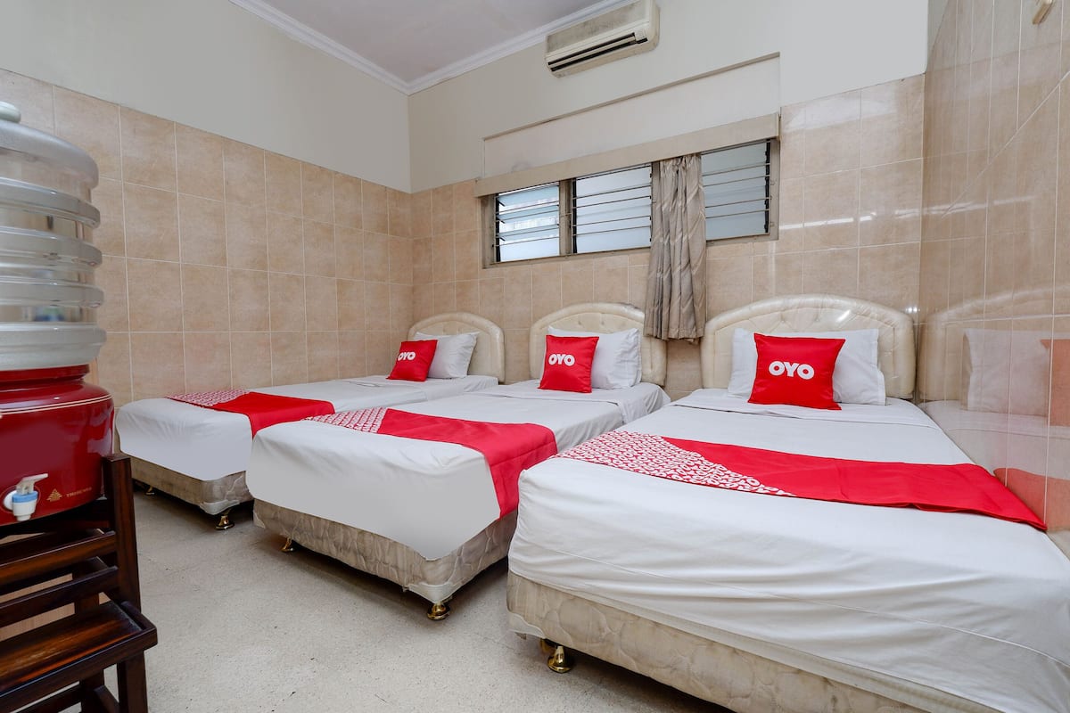 Superior Suite | Desk, free WiFi, bed sheets