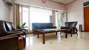Interior detail - OYO 1843 Cahya Nirwana (Purwokerto)