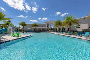 Piscine extérieure