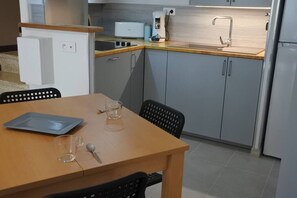 Microwave, coffee/tea maker