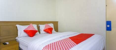 Habitació doble Deluxe | 1 dormitori, escriptori, wifi gratuïta i roba de llit