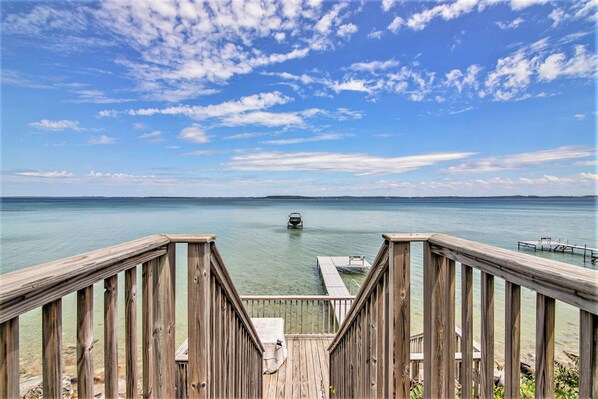 Property grounds - West Bay Waterfront Home (Traverse City)