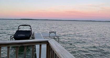 Waterfront Home en West Bay