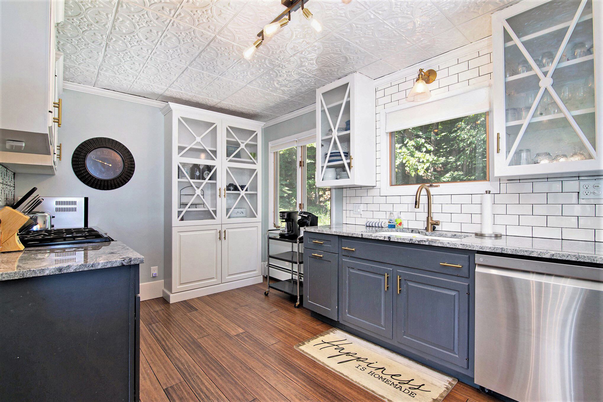 雪櫃、微波爐、焗爐、爐具