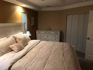3 bedrooms, WiFi, bed sheets