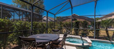 House, 5 Bedrooms, Private Pool (4 Bathrooms) | Private spa tub