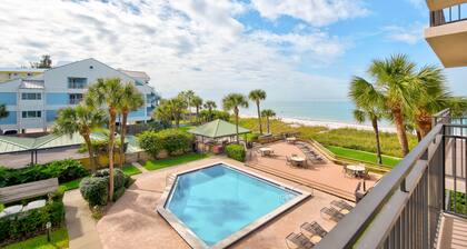 Breathtaking sunsets and sunrises!