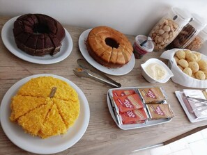 Bao gồm bữa sáng buffet hàng ngày 