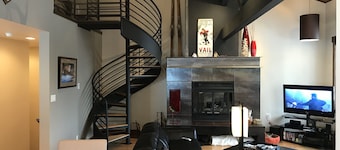 Beautiful Vail Home-Close to Free Vail Bus, Skiing and Golf!