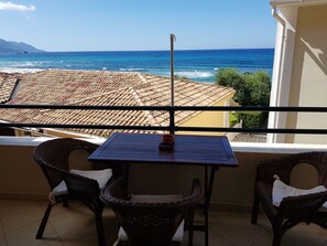 Outdoor dining - Corfu Glyfada Apartment 73 (Corfu)