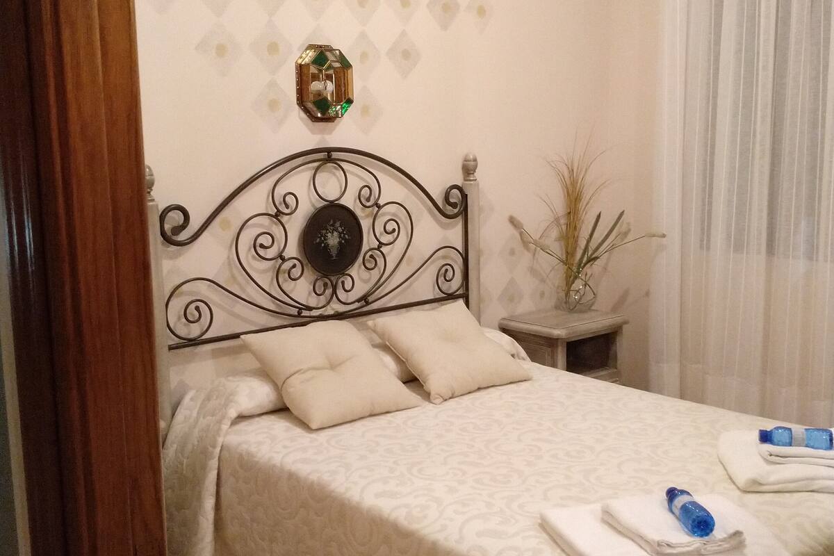 Cribs (surcharge), rollaway beds (surcharge), WiFi (free)