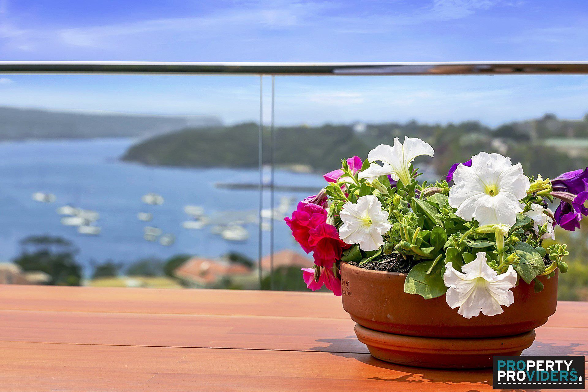 Balmoral Slopes w/ waterfront views -Pets Welcome! — image 6