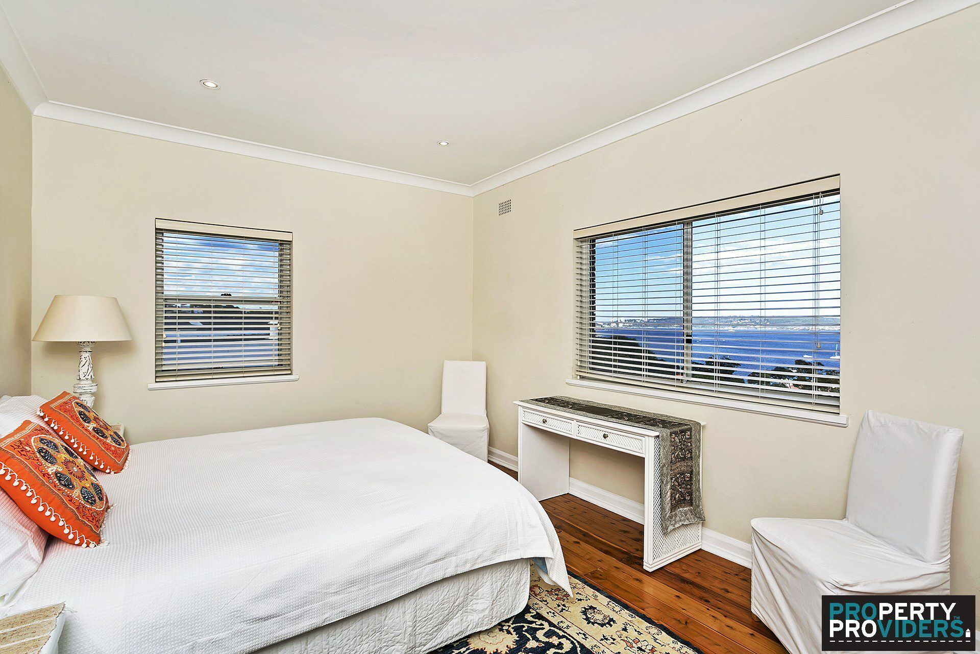 Balmoral Slopes w/ waterfront views -Pets Welcome! — image 9