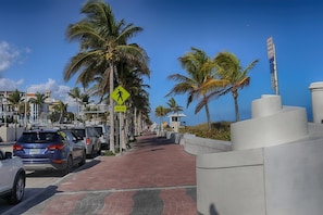 Exterior - Frank`s Key West Cottage (Wilton Manors)
