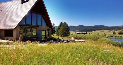 Grandpa's Cabin - great family retreat with a view