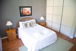 3 bedrooms, desk, free WiFi