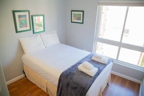 3 soverom, skrivebord og wi-fi (inkludert)