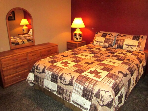 2 habitaciones, tabla de planchar con plancha, cuna de viaje y wifi 