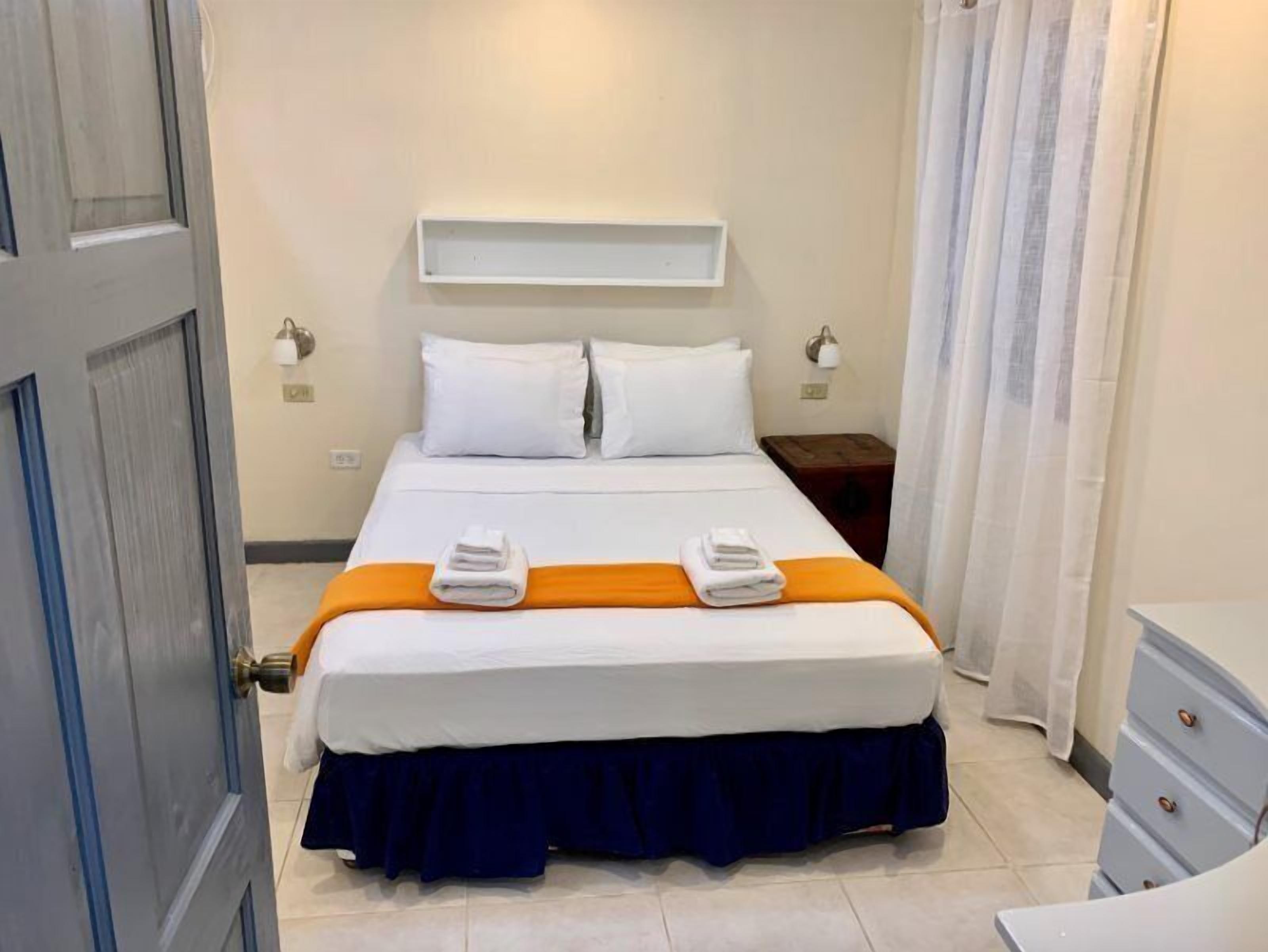 2 bedrooms, desk, free WiFi