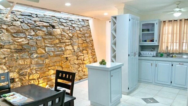 Coffee/tea maker, fridge, microwave, stovetop - Cozy Hilltop Apt w/ Scenic Mountain + City Views (Port of Spain)