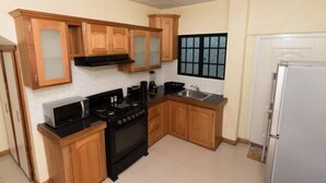 Unclassified image, 2 of 13, button - Stacys Place St James Studio Apartment (Port of Spain)