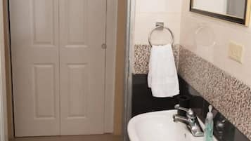 Rumah | Kamar mandi | Pengering rambut