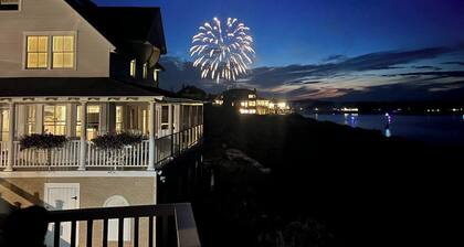Broadway Cottage- York Beach Oceanfront w/ Incredible Views