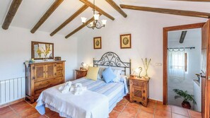 4 bedrooms, iron/ironing board, travel cot, WiFi - Los Huertos Antequera - La Higuera by Ruralidays (Málaga)