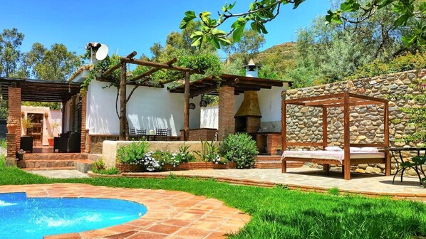 Pool - Cortijo Jazmines Órgiva by Ruralidays (Granada)