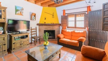 Télévision, cheminée