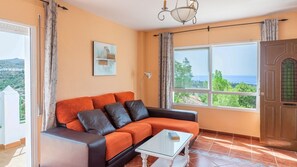 Fireplace, DVD player