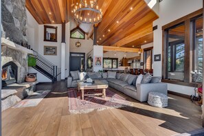 Smart TV, fireplace, stereo, offices