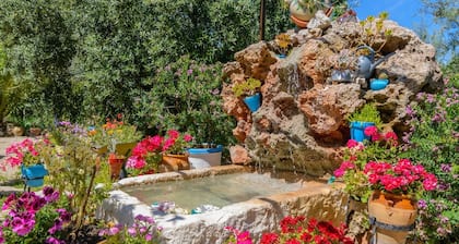 Cortijo Palitroques Carcabuey by Ruralidays