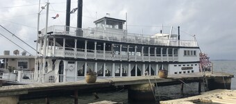 Fish,Drink,Eat,Party right of your private balcony!
Ski and boat rental at marin