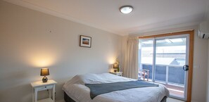 4 chambres, fer et planche à repasser, Wi-Fi gratuit