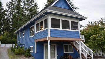 House (RF12) | Exterior