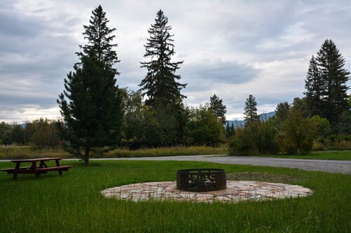 Rf12 Flathead River Haven
