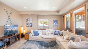 Smart TV, fireplace, video games, DVD player
