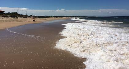 Comp niaghuro Monoambientes, cabin and house just 50 mtrs from the sea